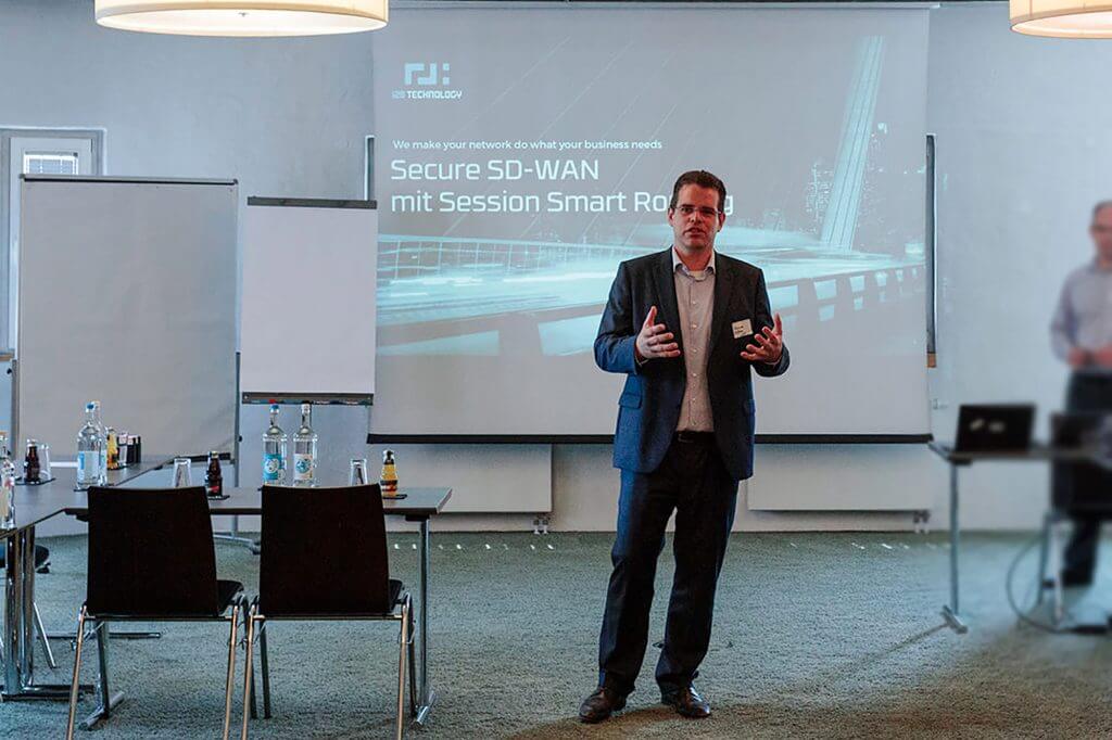WORKSHOP: Session Smart Routing macht Vernetzung einfacher und sicherer – nicos AG WORKSHOP: Session Smart Routing macht Vernetzung einfacher und sicherer – nicos AG