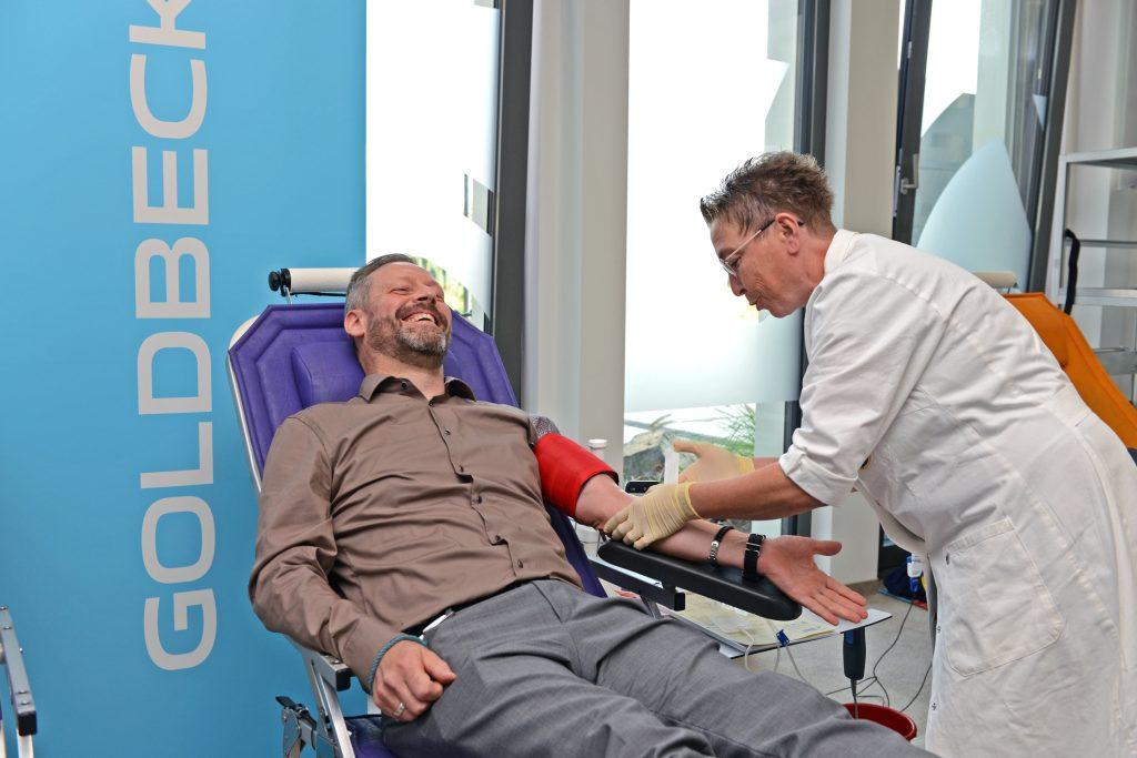 Blutspendeaktion von Goldbeck & nicos – nicos AG